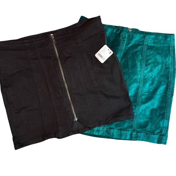 NWT Free People Bundle (2) Two Mini Skirts Black Green Velvet Boho Size 8 - Picture 1 of 14